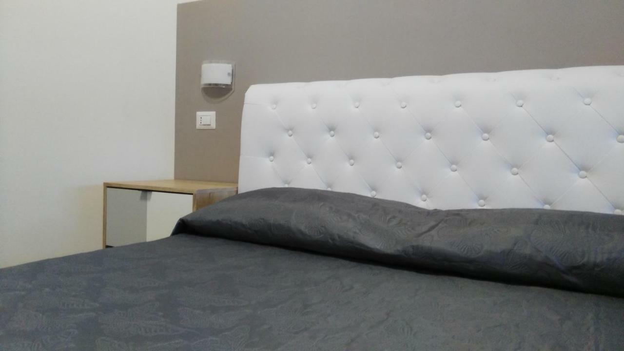 La Suite Civitanova Marche Buitenkant foto
